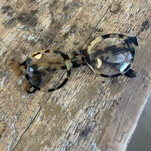 SEE Tortoise Shell Round Glasses